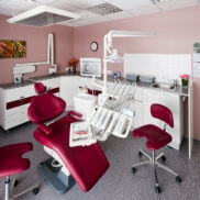Lumen Dental Clinic – Red treatment room
