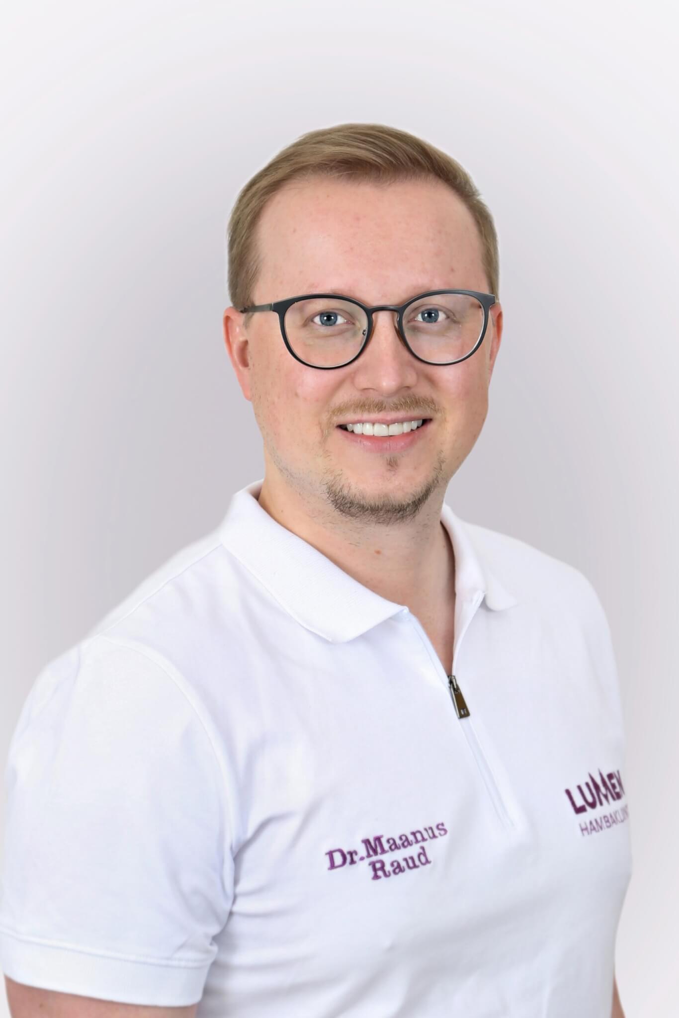 Maanus Raud, Врач-стоматолог
